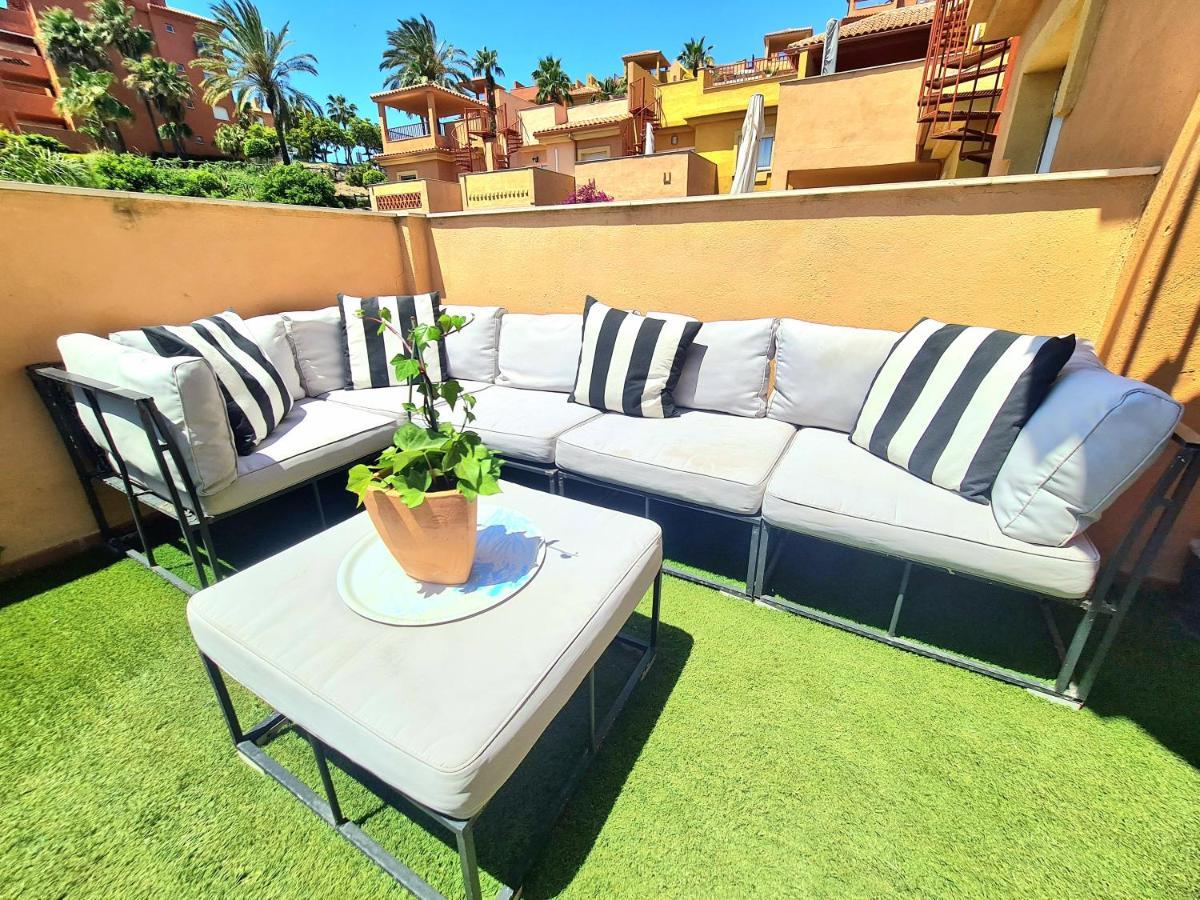 Aa Guest - Reserva De Marbella Golf Course Eco Exteriör bild